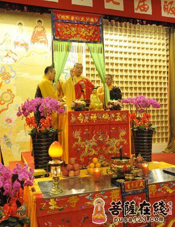 「佛教」上海玉佛禅寺隆重举行第十七届皈依法