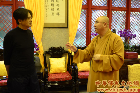 「佛教」国际巨星周润发先生一行到访香港西方寺 宽运法师接待 「佛教」国际巨星周润发先生一行到访香港西方寺 宽运法师接待
