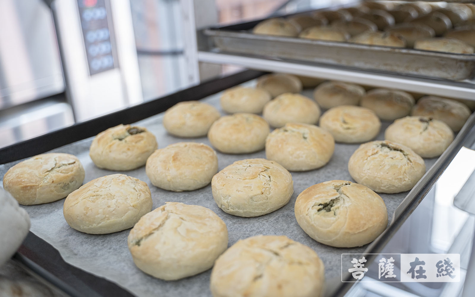 「摄影」开炉大吉!上海玉佛禅寺2021年第一批净素月饼尝鲜 「摄影」开炉大吉!上海玉佛禅寺2021年第一批净素月饼尝鲜