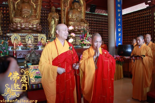 「佛教」新加坡佛教总会副主席法照大和尚一行在太平岩寺举行斋僧植福法会