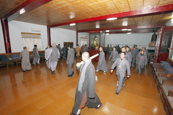 「湖北黄梅」湖北黄梅四祖寺举行乙未年冬季禅七正式起七法会 「湖北黄梅」湖北黄梅四祖寺举行乙未年冬季禅七正式起七法会