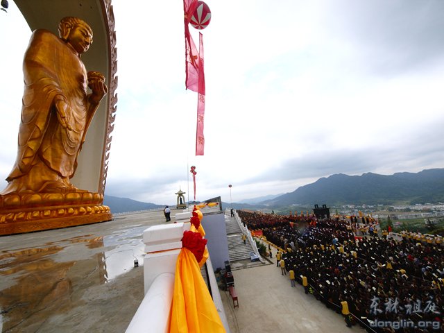 「佛教」佛诞日 庐山东林寺举行东林大佛装藏祝圣法会(组图) 「佛教」佛诞日 庐山东林寺举行东林大佛装藏祝圣法会(组图)