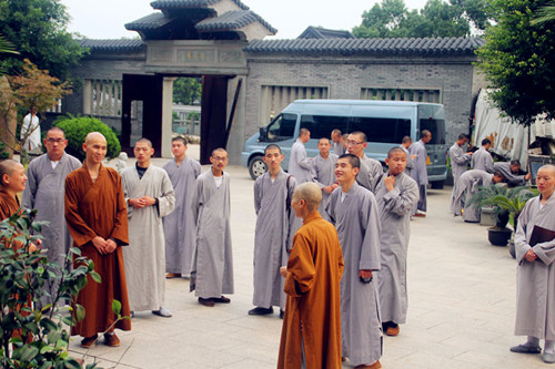 「佛教」浙江杭州佛学院师生参访温州太平寺