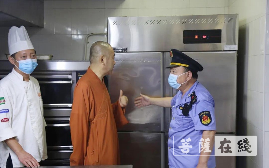 「宁国」上海宁国禅寺举行“疫情防控与食品安全”专题讲座 「宁国」上海宁国禅寺举行“疫情防控与食品安全”专题讲座