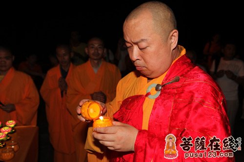 「蓝毗尼」尼泊尔中华寺在蓝毗尼圣园隆重举行传灯法会