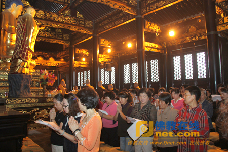 「大慈恩寺」陕西省西安市大慈恩寺举行三皈依仪式(图) 「大慈恩寺」陕西省西安市大慈恩寺举行三皈依仪式(图)