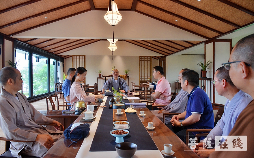 「胡勇」四川省民族宗教事务委员会副主任胡勇调研峨眉山佛学院 「胡勇」四川省民族宗教事务委员会副主任胡勇调研峨眉山佛学院
