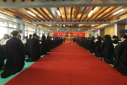 「八关斋戒」以“戒”庄严身心 台湾灵鹫山八关斋戒传戒圆满