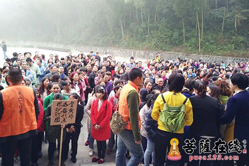「佛教」菩萨快报：千年古刹 千人抄经