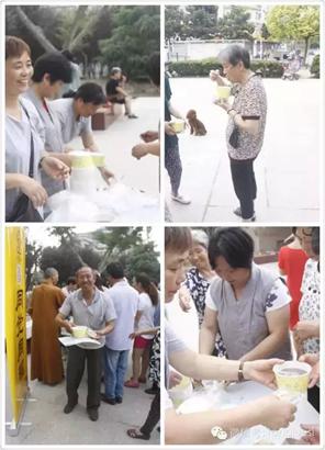 太仓同觉寺在街头免费发放