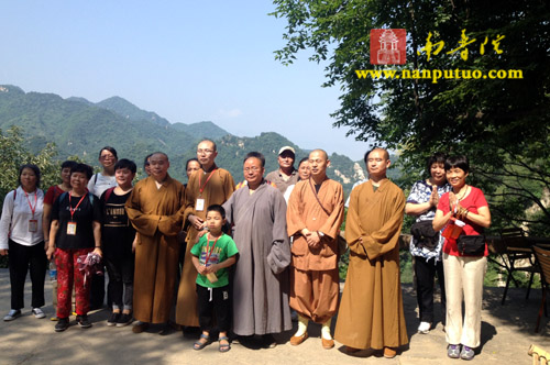 「佛教」福建]厦门虎溪岩寺组团赴河南、西安等佛教圣地参学朝圣
