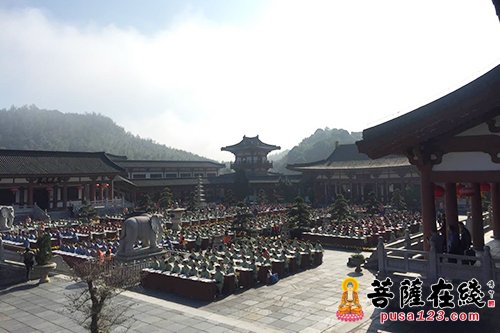 「佛教」菩萨快报：千年古刹 千人抄经