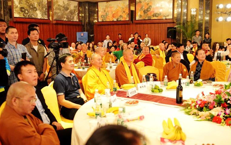 「传喜法师」传喜法师受邀参加“中华佛缘频道”拍卖会
