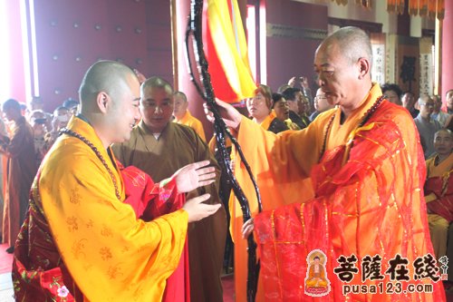 「佛教」江苏徐州宝莲寺举行觉耀法师荣膺方丈升座庆典