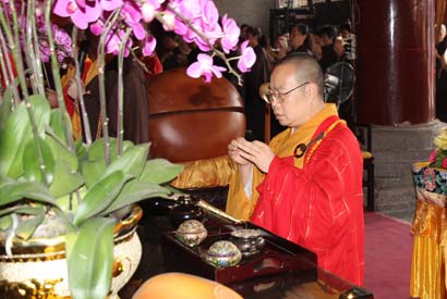 「佛教」广州大佛寺“药师宝忏”圆满结束 僧俗大众共修拜忏法会