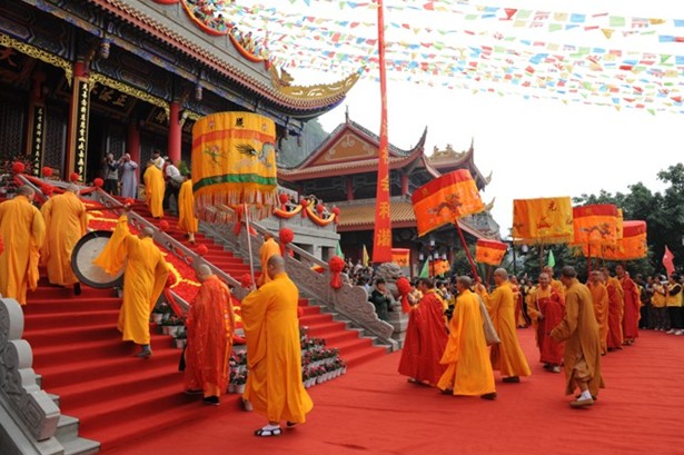 「大雄宝殿」重庆万州慈云寺隆重举行大雄宝殿落成暨佛像开光庆典法会