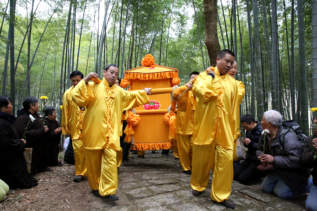 「传喜法师」慈母恩娑婆苦 圣佛悲愿莲池会——传喜法师送母生西金银舍利显母德 「传喜法师」慈母恩娑婆苦 圣佛悲愿莲池会——传喜法师送母生西金银舍利显母德