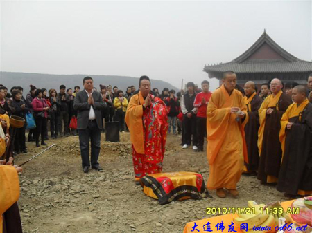 「佛教」大连西山朝阳古寺大悲阁万佛楼举行奠基仪式