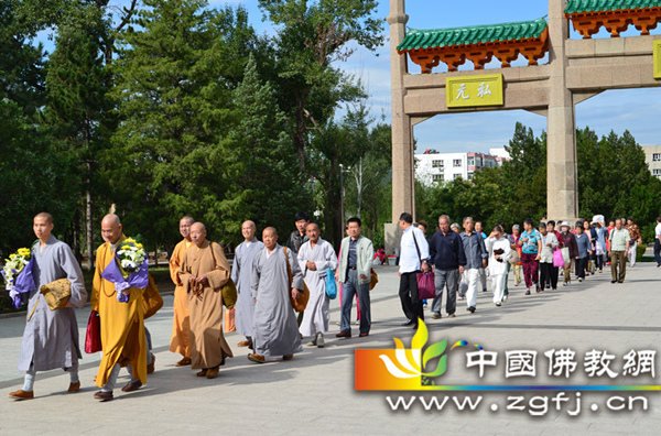 「佛教」河北张家口佛协、云泉禅寺纪念抗战胜利70周年主题法会