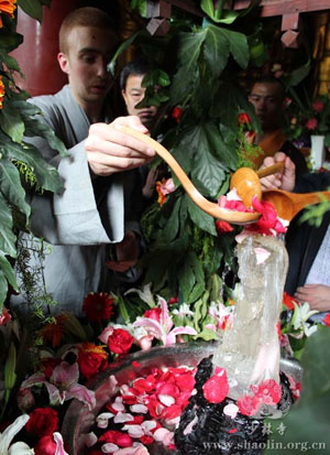 「少林寺」农历四月初八 河南少林寺举办浴佛节暨千人皈依大法会