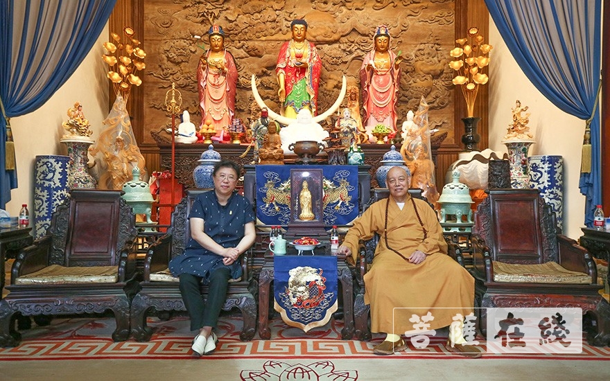 「佛教」舟山市委副书记徐张艳调研普陀山宗教工作