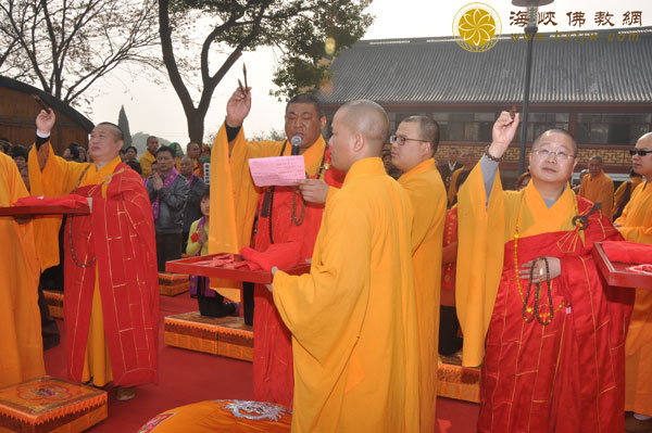 「观音」江苏无锡锡山云庆寺隆重举行露天观音石像开光法会