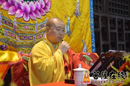「佛教」觉醒大和尚为常州天宁禅寺新戒弟子作沙弥忏摩