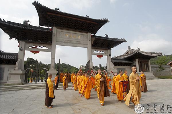 「佛教」绍兴炉峰禅寺净芳大和尚一行参访浙江雪窦山资圣禅寺 「佛教」绍兴炉峰禅寺净芳大和尚一行参访浙江雪窦山资圣禅寺
