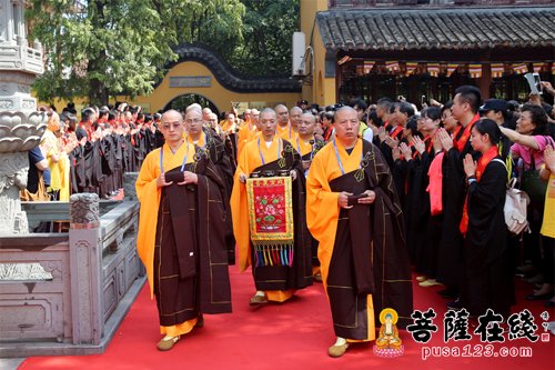 「台海时事」海峡两岸2015年修福修慧供千僧斋会在上海龙华古寺举行