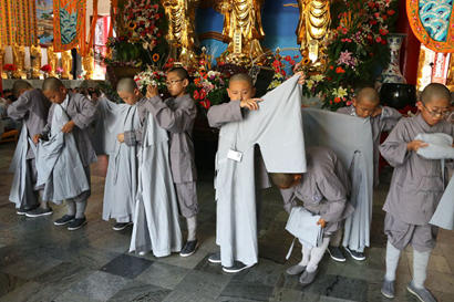 「极乐寺」黑龙江哈尔滨极乐寺第七届短期出家法会隆重举行