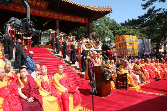 「佛教」北京灵光寺全寺圣像开光庆典暨供佛斋僧法会隆重举行
