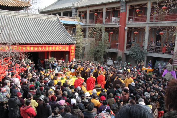 「佛教」河南省开封市古观音寺隆重举行“万人放生大会”
