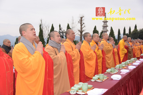 「观音」湖南沩山密印寺隆重举行千手千眼观音圣像开光盛典 「观音」湖南沩山密印寺隆重举行千手千眼观音圣像开光盛典