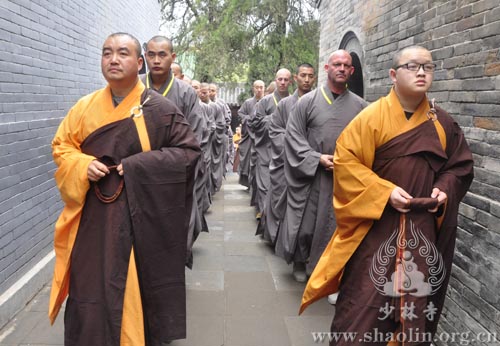 「佛教」河南少林寺癸巳年传授三坛大戒第六天：初坛演仪、剃发沐浴等