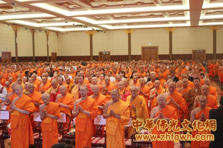 「佛教」中佛协副会长纯一法师获得泰国摩诃朱拉隆功大学名誉博士学位