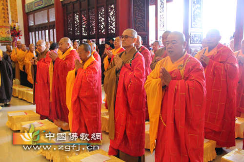 「佛教」云南楚雄州牟定县化佛山华圣寺隆重举行大雄宝殿全堂佛像开光法会 「佛教」云南楚雄州牟定县化佛山华圣寺隆重举行大雄宝殿全堂佛像开光法会
