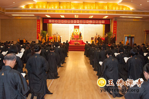 「佛教」上海玉佛禅寺隆重举行第二十七届传授三皈依法会