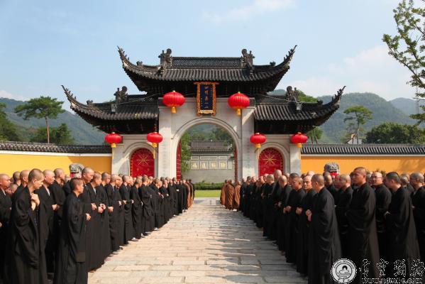 「奉化」浙江奉化雪窦山资圣禅寺三坛大戒法会隆重拉开帷幕