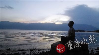 「社会万象」小伙寺庙禅修半月感悟：不玩手机的日子很清静