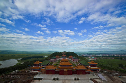 「佛教」黑龙江海林报恩寺举行惟贤长老舍利入寺安奉仪式