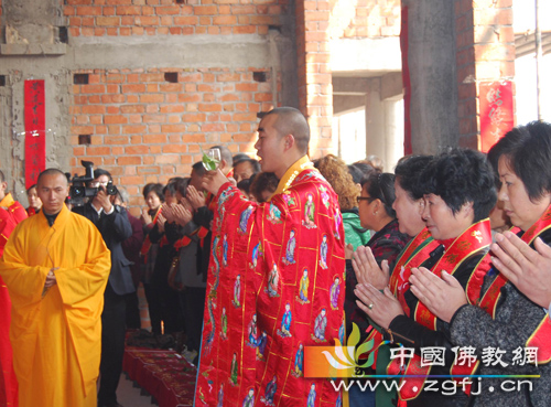 「崇圣寺」无锡崇圣寺举行三殿上梁庆典