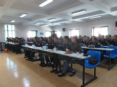 「佛教」禅学名师深入监狱 开讲佛学智慧