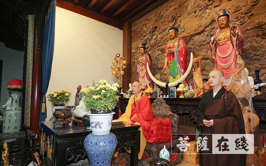 「普陀山」普陀山悦岭净院等寺院结夏安居,礼请道慈大和尚为依止律师 「普陀山」普陀山悦岭净院等寺院结夏安居,礼请道慈大和尚为依止律师