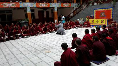 「佛教」云南佛教协会为尼众寺院举行慈善义诊并发放爱心物资