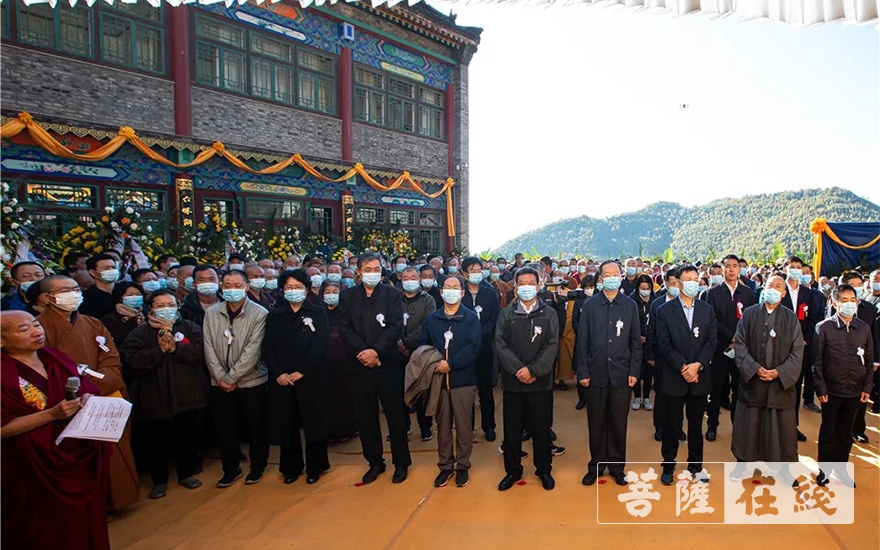 「佛教」五台山佛母洞举行悲月法师追思暨起龛安葬法会