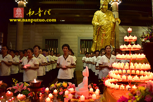 「南普陀寺」“普门示现·不忘初心”南普陀寺第九届义工培训大会圆满举行传灯法会 「南普陀寺」“普门示现·不忘初心”南普陀寺第九届义工培训大会圆满举行传灯法会
