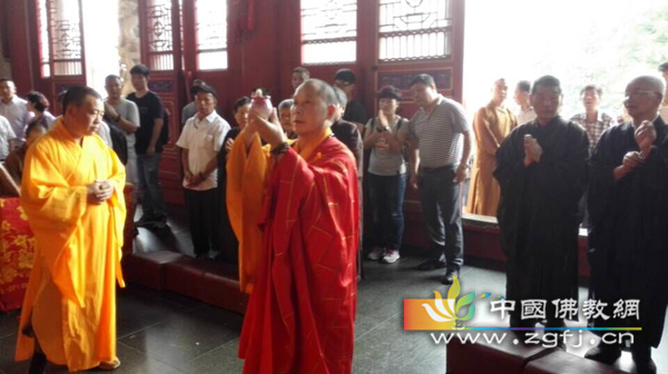 「九华山」安徽九华山旃颤林为地藏王菩萨像开光