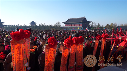 「佛教」吉林龙华寺恭迎中国佛门泰斗本焕长老舍利永久安奉