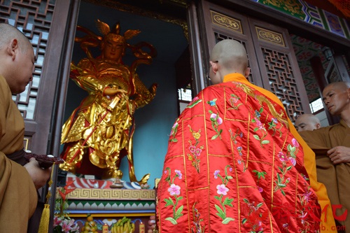 「佛教」广东茂名灵惠寺举行登觉法师荣膺方丈升座庆典法会
