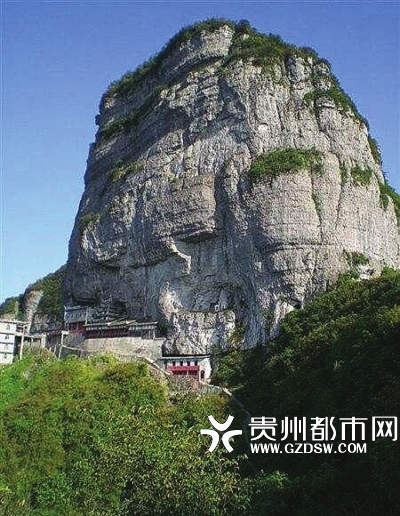 「科学」贵州深山600年古佛塔嵌入绝壁 成最新科学之谜